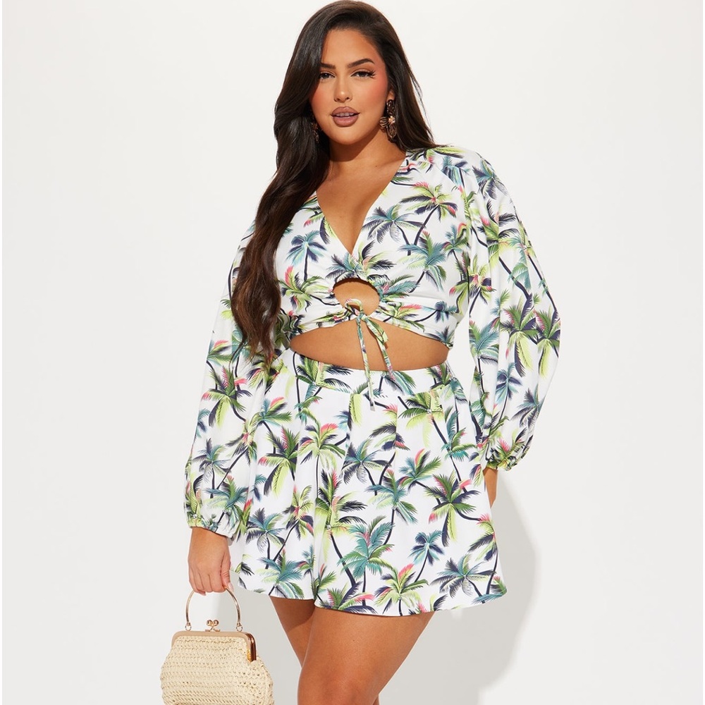 NWT Fashion Nova Women’s   Two-piece set size XL (skort)